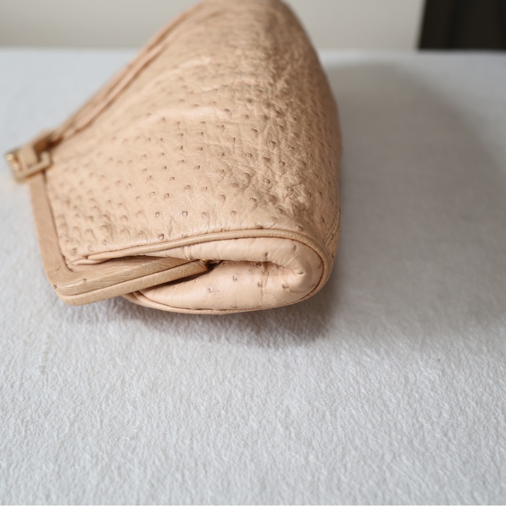 Rare! Authentic Analeena genuine Ostrich Clutch Made in Italy Rose Gold Like new - Picture 5 of 14